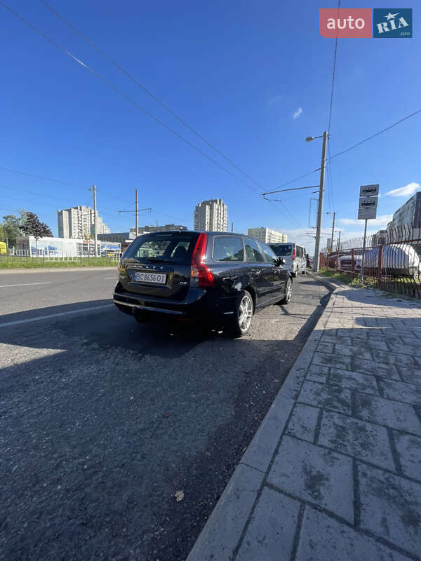 Універсал Volvo V50 2010 в Львові