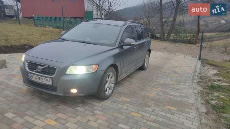 Универсал Volvo V50 2010 в Бориславе