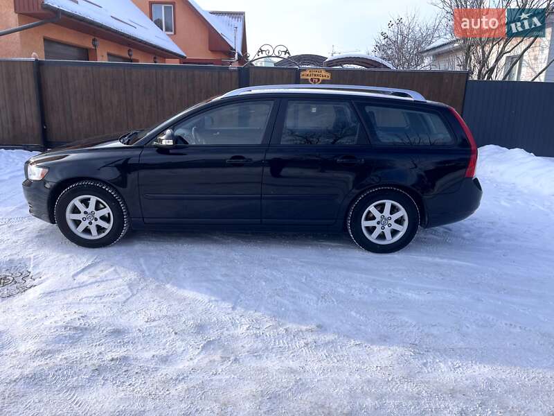 Универсал Volvo V50 2011 в Нежине