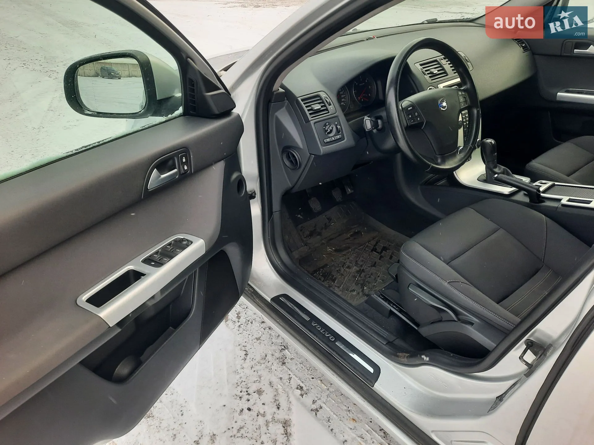 2011 Volvo V50 - мініатюра 3
