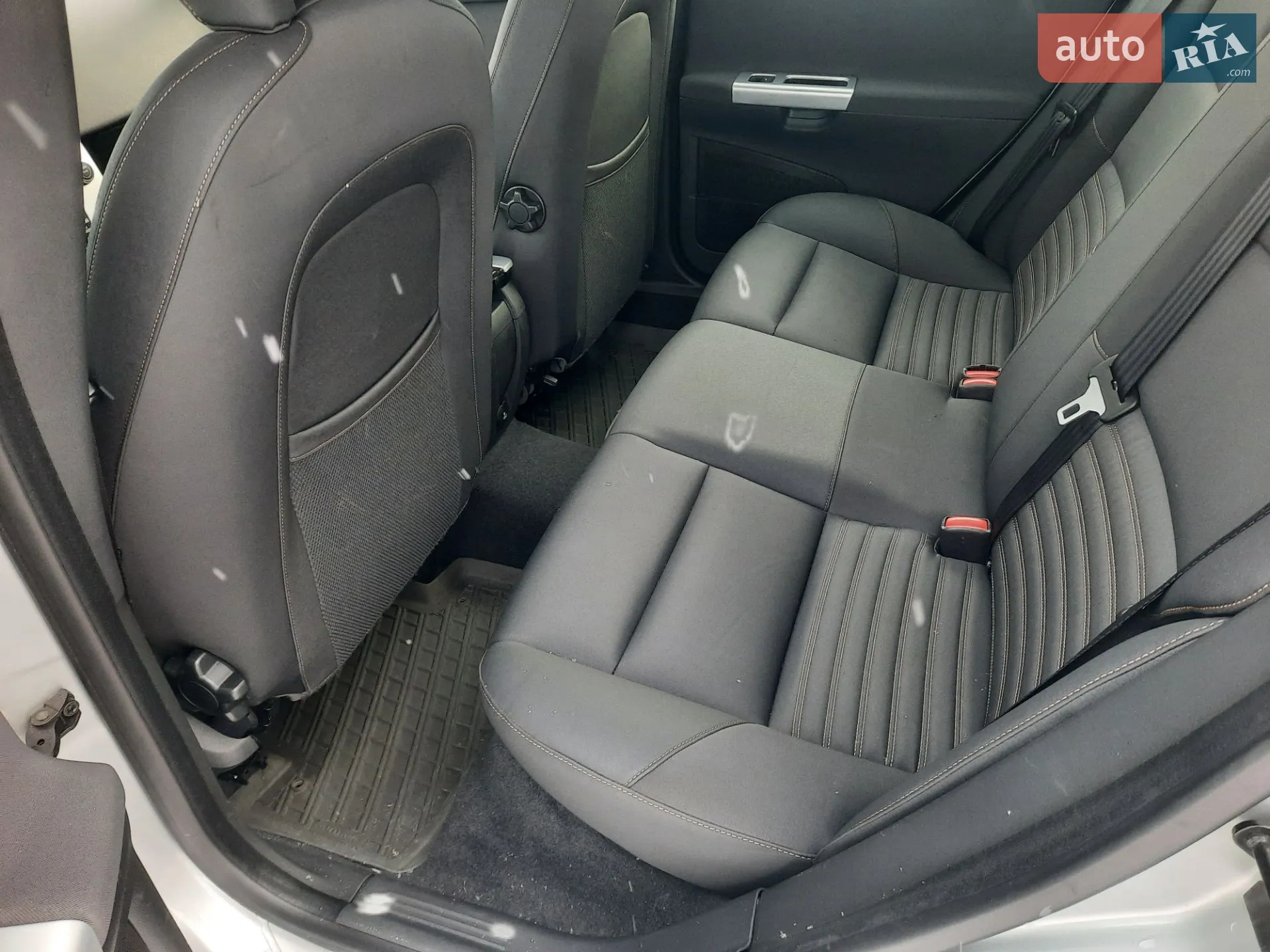 2011 Volvo V50 - мініатюра 21