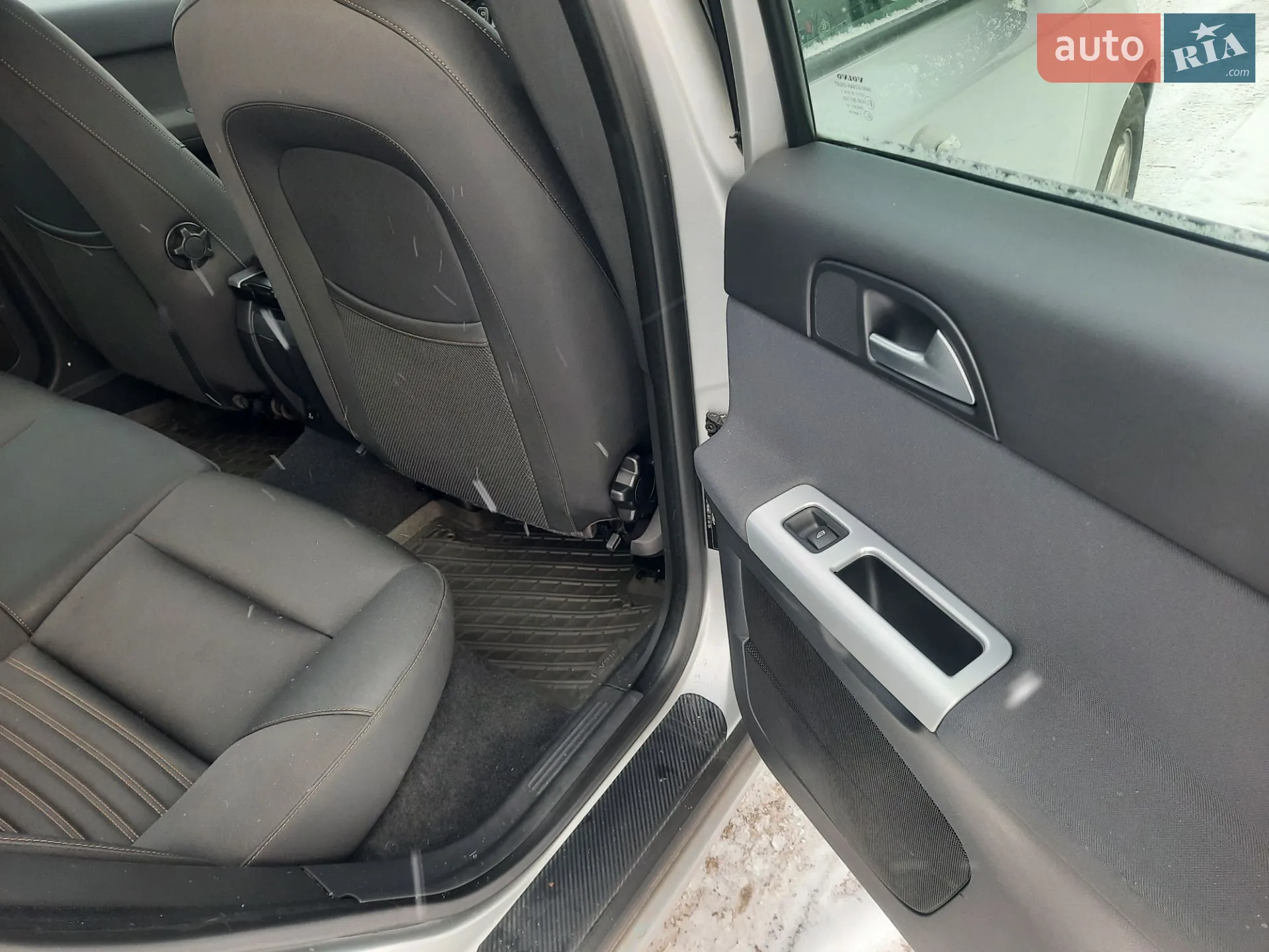 2011 Volvo V50 - мініатюра 25