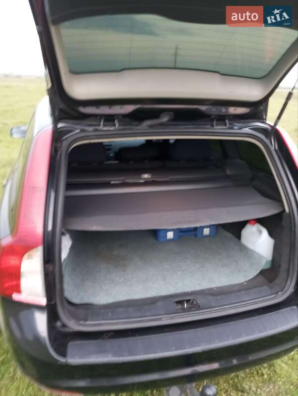 Универсал Volvo V50 2010 в Луцке