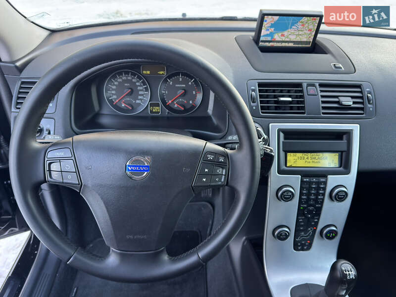 Универсал Volvo V50 2011 в Луцке