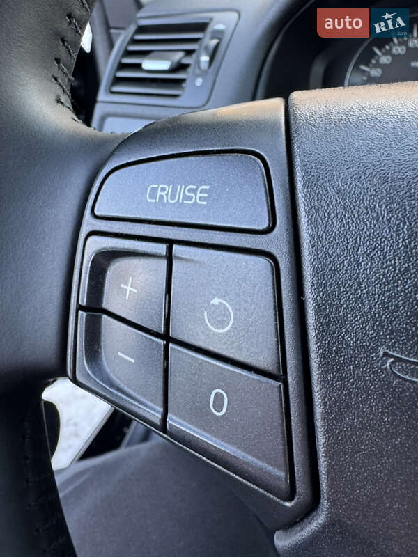 Универсал Volvo V50 2011 в Луцке