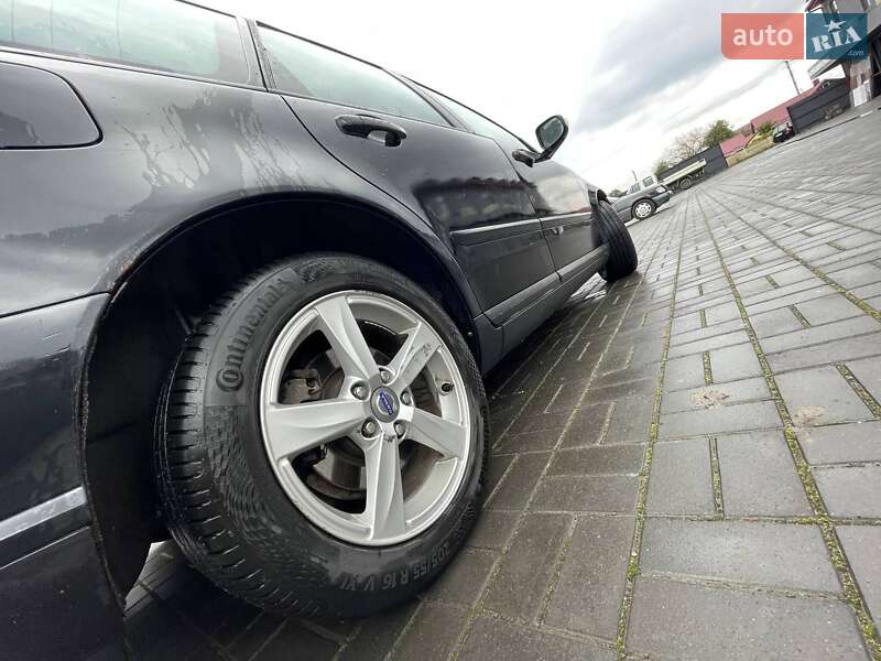 Универсал Volvo V50 2010 в Костополе