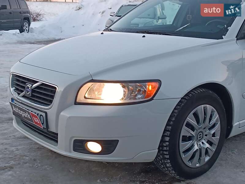 Универсал Volvo V50 2009 в Львове