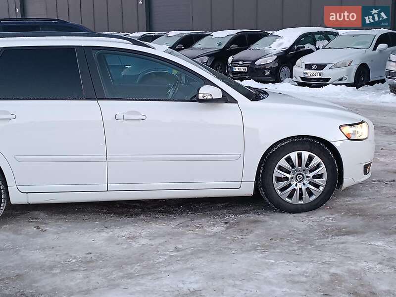 Универсал Volvo V50 2009 в Львове