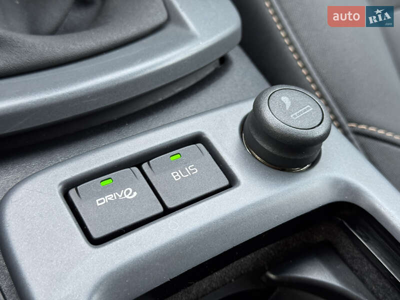 Универсал Volvo V50 2011 в Стрые фото 56 Универсал Volvo V50 2011 в Стрые