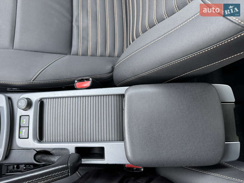 Универсал Volvo V50 2011 в Стрые фото 60 Универсал Volvo V50 2011 в Стрые