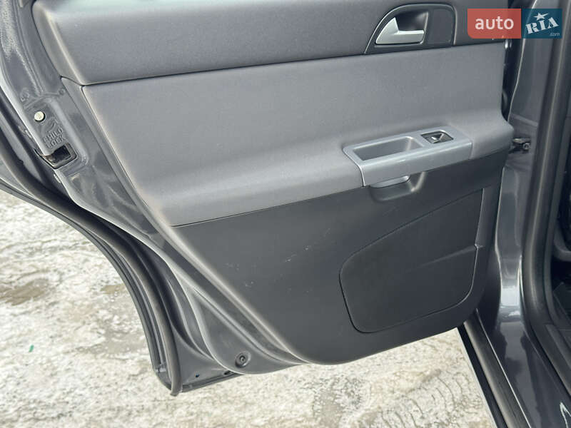 Универсал Volvo V50 2011 в Стрые фото 68 Универсал Volvo V50 2011 в Стрые