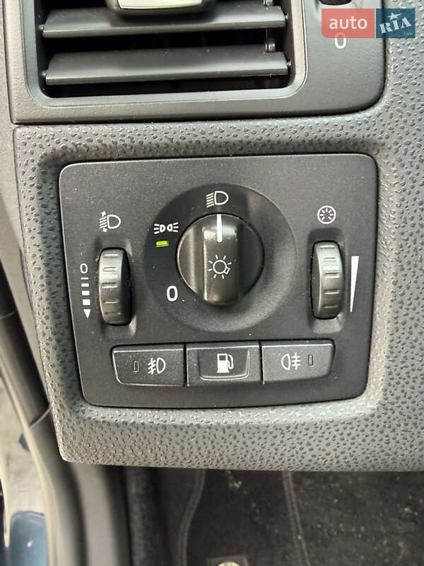 Универсал Volvo V50 2010 в Стрые фото 43 Универсал Volvo V50 2010 в Стрые