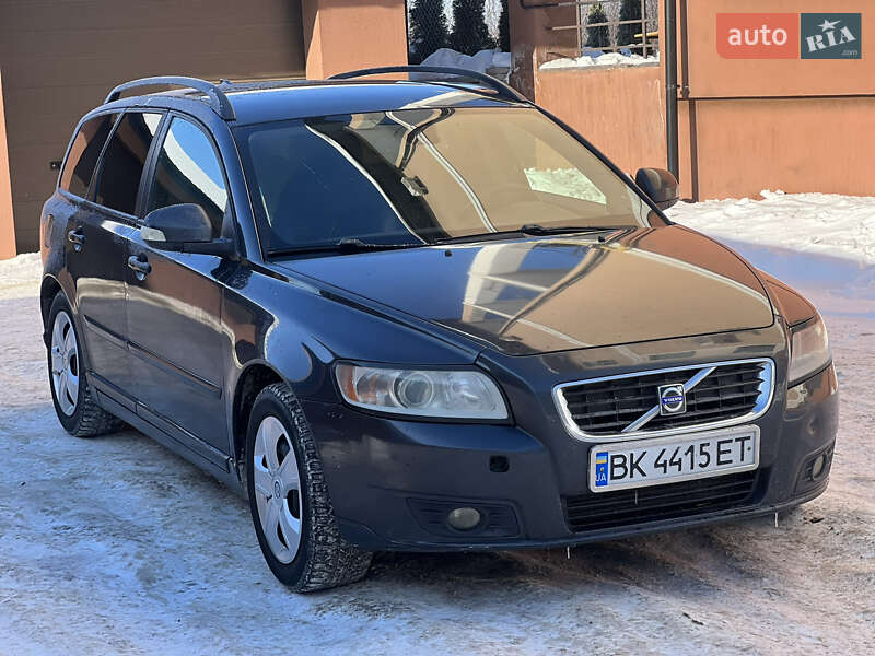 Универсал Volvo V50 2010 в Ровно фото 4 Универсал Volvo V50 2010 в Ровно