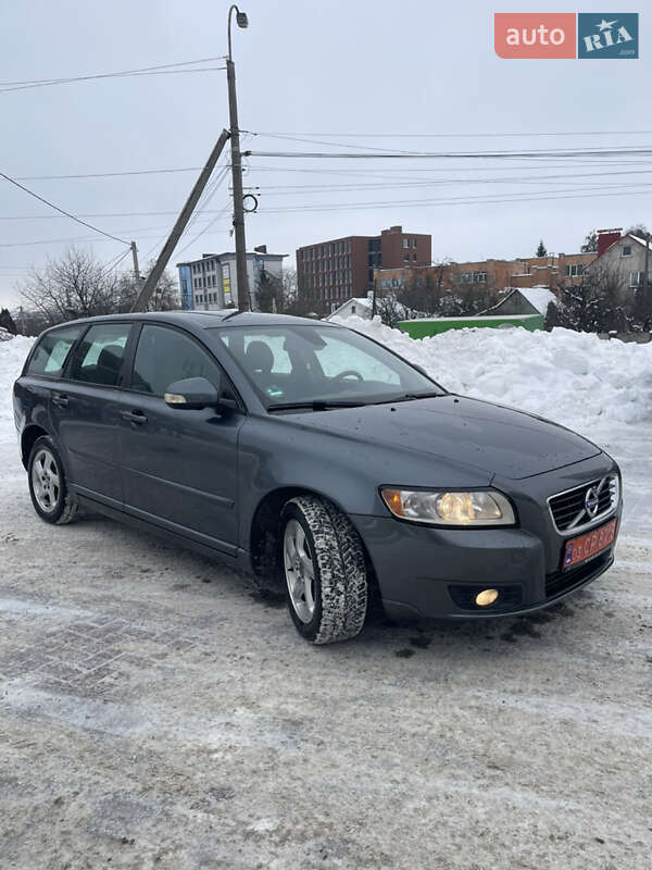 Универсал Volvo V50 2010 в Ровно