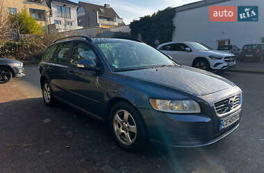 Універсал Volvo V50 2011 в Чернівцях