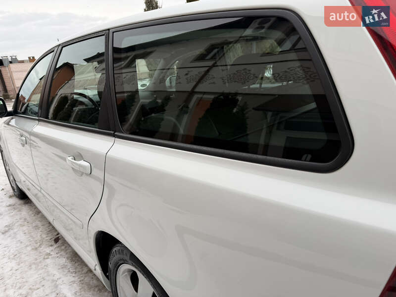 Универсал Volvo V50 2011 в Стрые фото 27 Универсал Volvo V50 2011 в Стрые