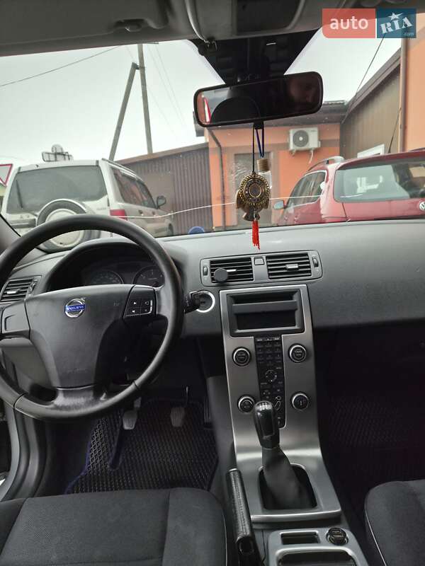 Универсал Volvo V50 2009 в Львове