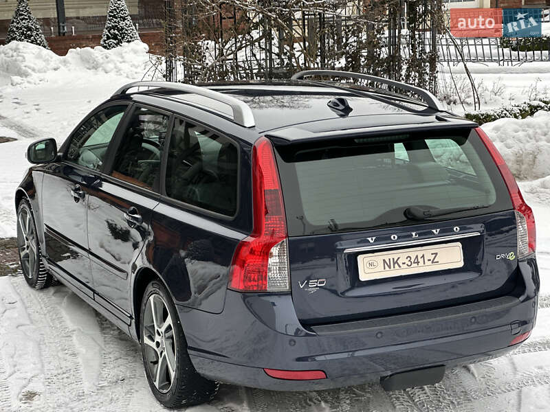 Универсал Volvo V50 2012 в Стрые фото 27 Универсал Volvo V50 2012 в Стрые