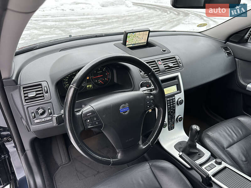 Универсал Volvo V50 2012 в Стрые фото 65 Универсал Volvo V50 2012 в Стрые