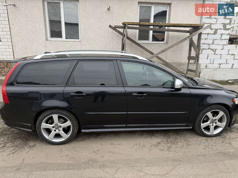 Универсал Volvo V50 2010 в Киеве