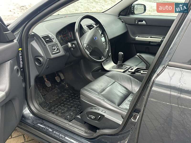 Універсал Volvo V50 2009 в Луцьку