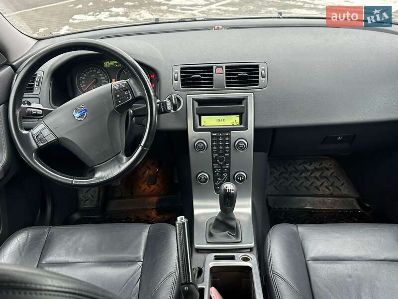 Універсал Volvo V50 2009 в Луцьку