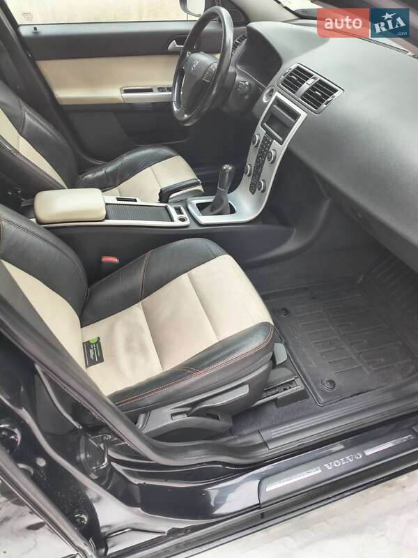 Универсал Volvo V50 2010 в Виннице
