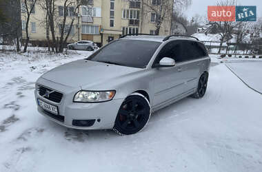 Универсал Volvo V50 2010 в Львове