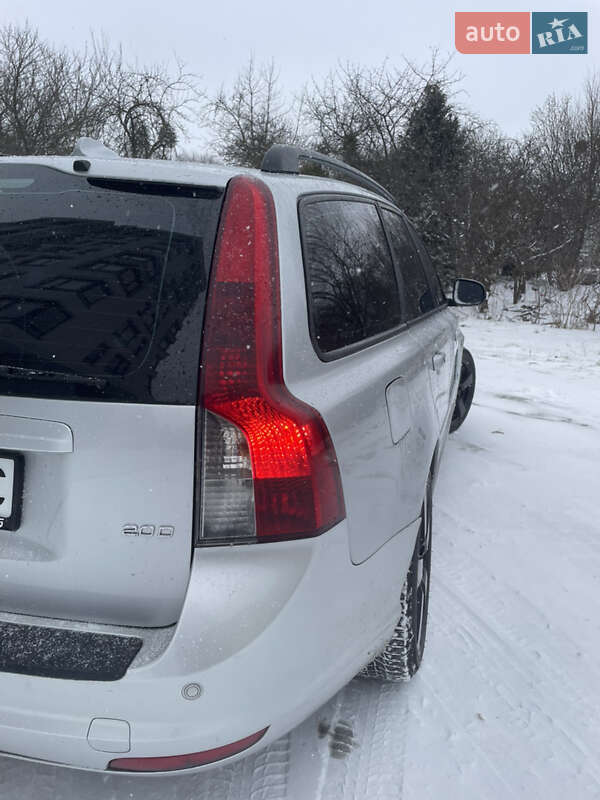 Универсал Volvo V50 2010 в Львове