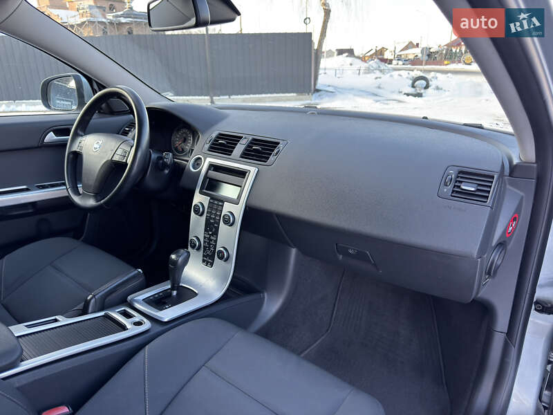 Универсал Volvo V50 2010 в Луцке фото 27 Универсал Volvo V50 2010 в Луцке