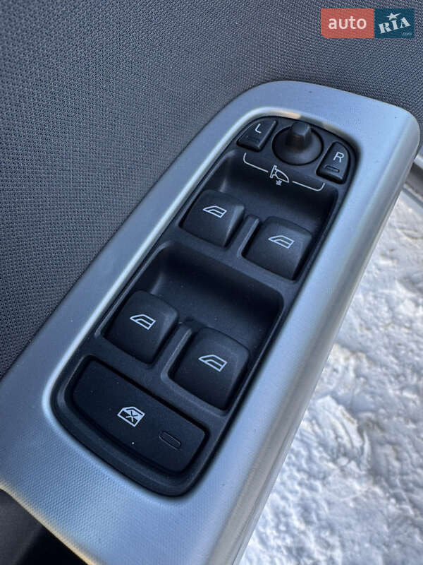 Универсал Volvo V50 2010 в Луцке фото 34 Универсал Volvo V50 2010 в Луцке