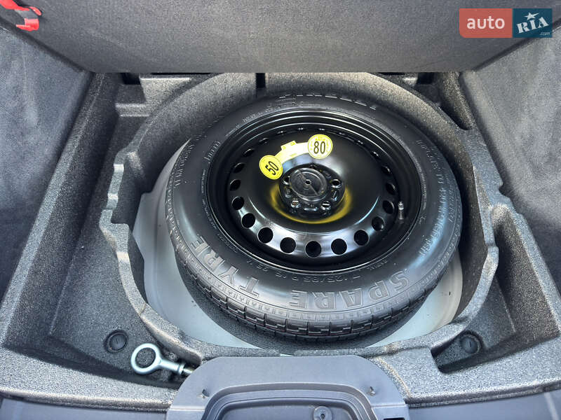 Универсал Volvo V50 2010 в Луцке фото 49 Универсал Volvo V50 2010 в Луцке