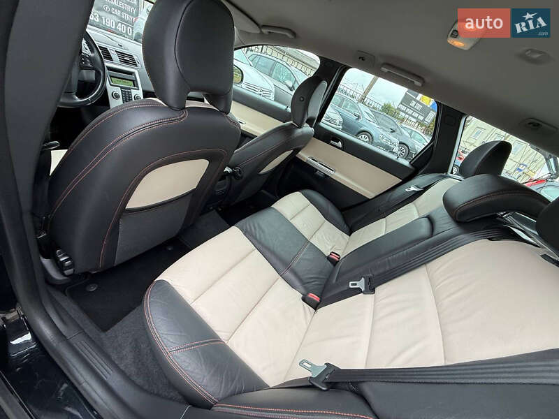 Универсал Volvo V50 2011 в Стрые фото 54 Универсал Volvo V50 2011 в Стрые