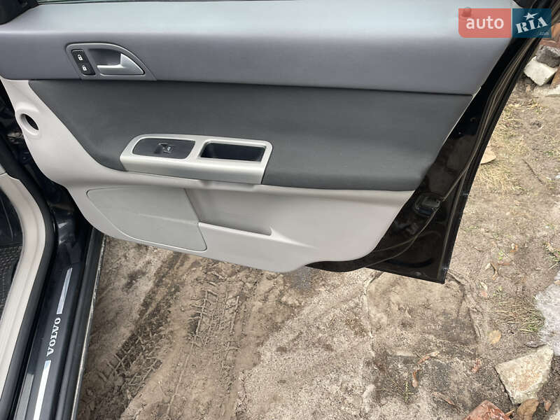 Універсал Volvo V50 2005 в Дніпрі