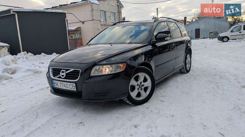 Volvo V50 2011 Volvo V50 2011