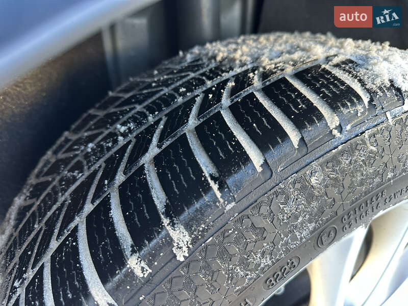 Универсал Volvo V50 2011 в Луцке