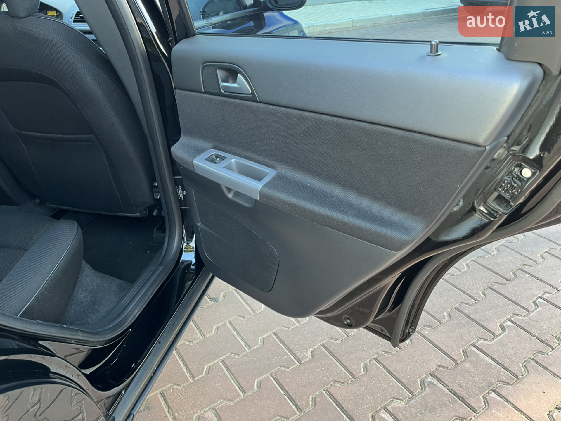 2011 Volvo V50 - мініатюра 19