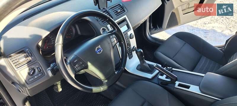 Універсал Volvo V50 2012 в Карлівці