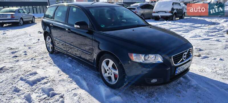 Універсал Volvo V50 2012 в Карлівці