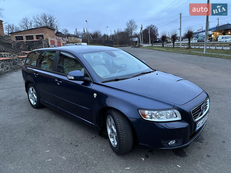 Универсал Volvo V50 2012 в Киеве