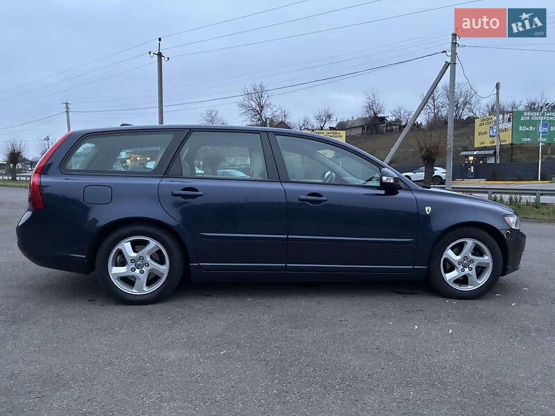 Универсал Volvo V50 2012 в Киеве