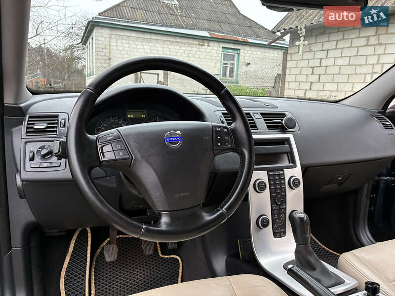 Универсал Volvo V50 2012 в Киеве
