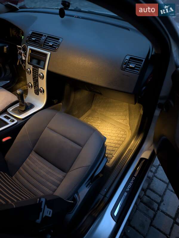 Універсал Volvo V50 2011 в Івано-Франківську