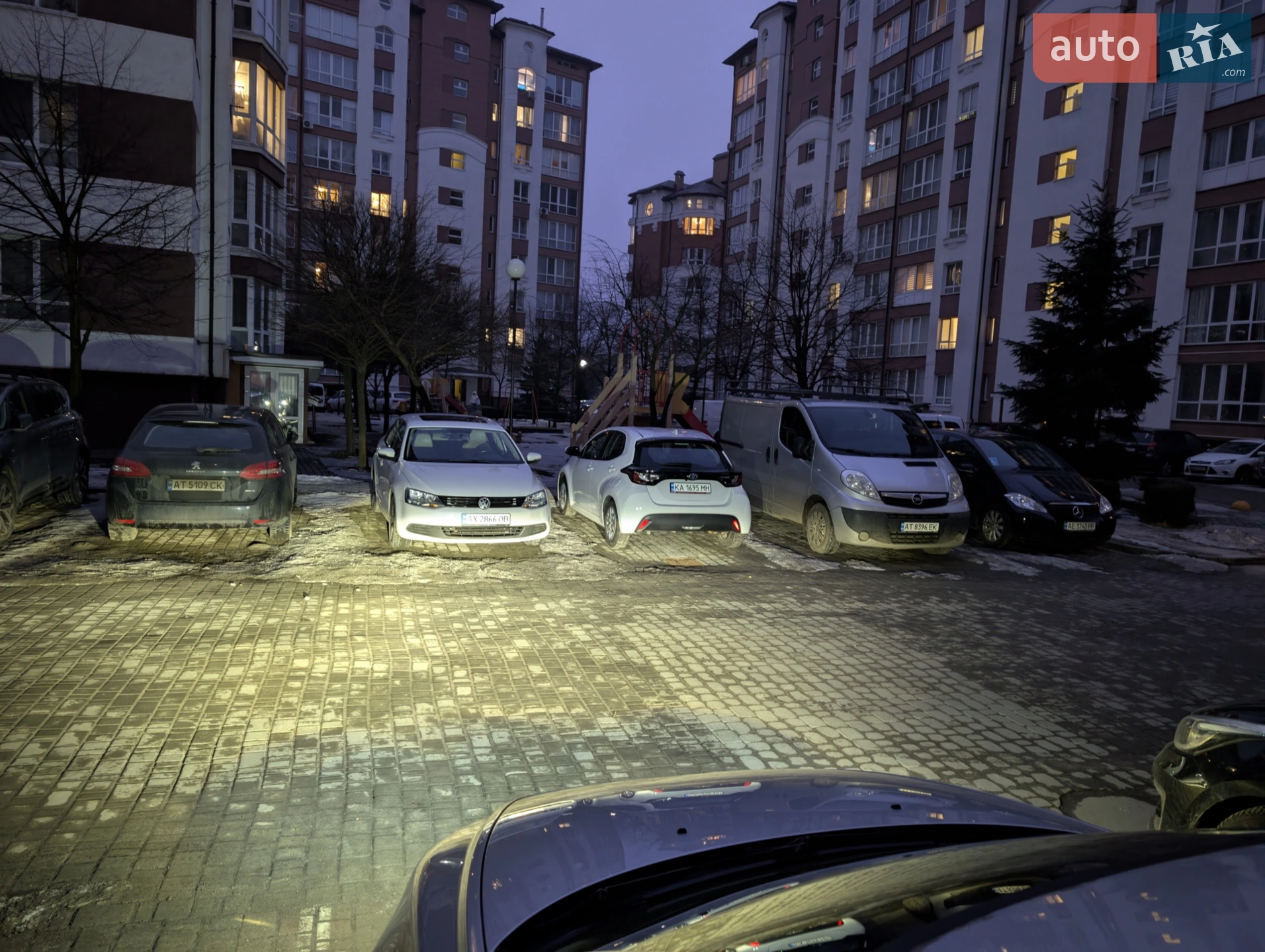 2011 Volvo V50 - мініатюра 14