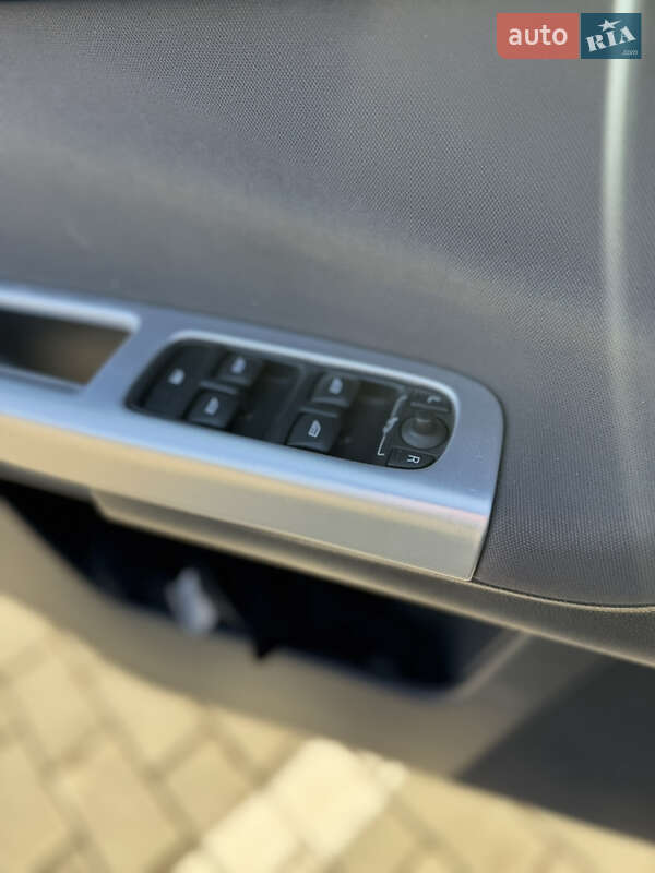 Универсал Volvo V50 2010 в Луцке