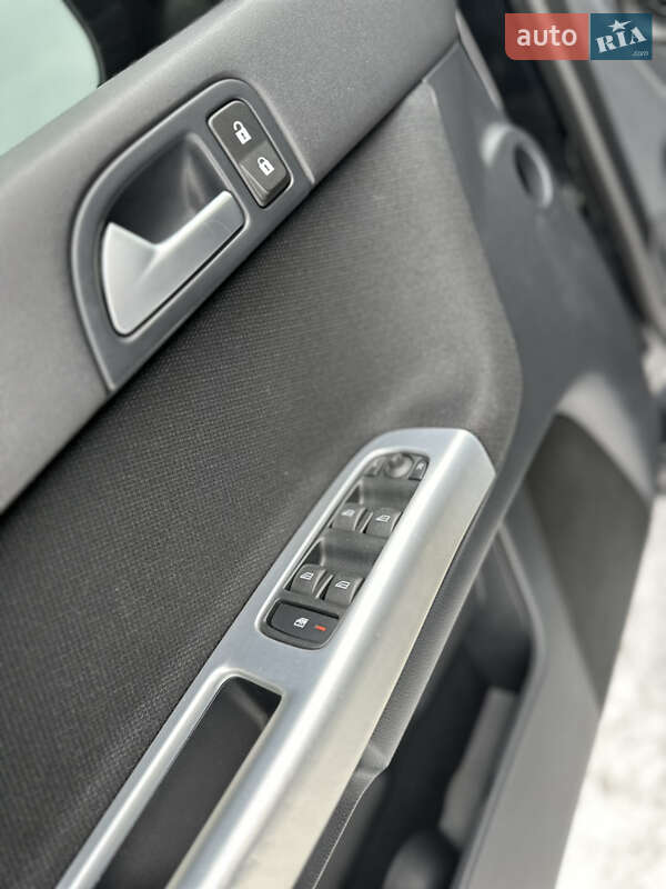 Универсал Volvo V50 2010 в Умани фото 9 Универсал Volvo V50 2010 в Умани