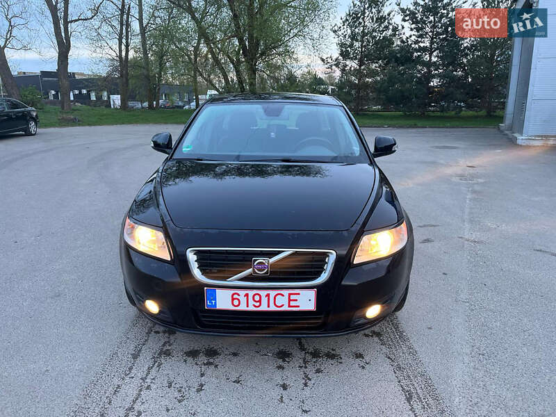 Универсал Volvo V50 2009 в Луцке