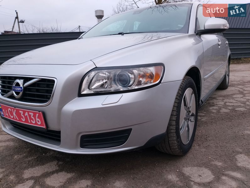 Универсал Volvo V50 2010 в Тернополе