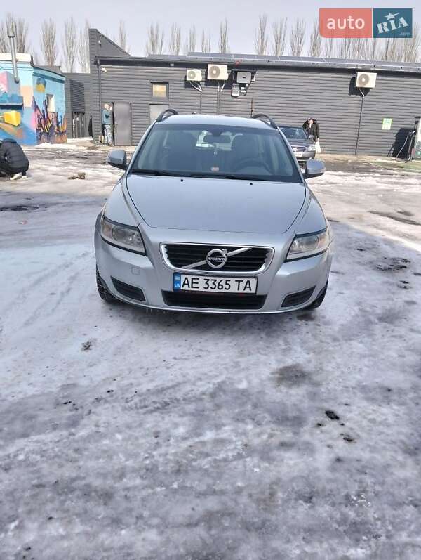 Універсал Volvo V50 2010 в Кривому Розі