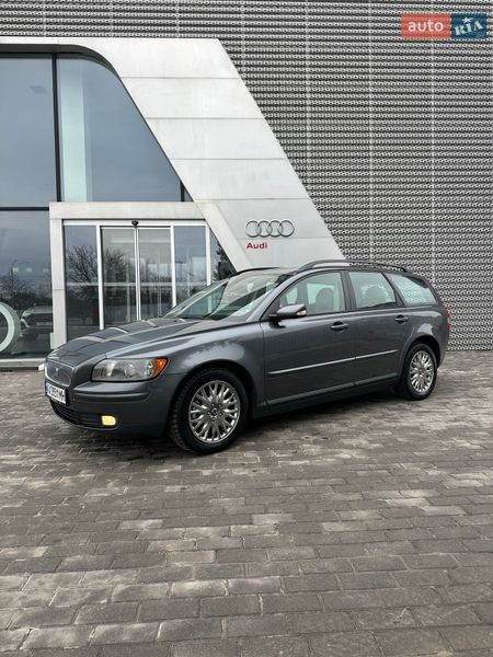 Volvo V50 2004